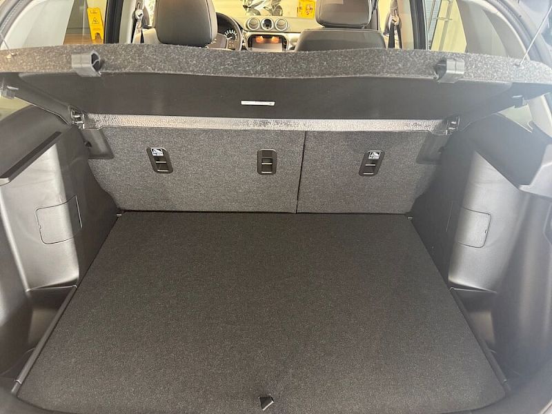 Suzuki Vitara 1,4 Hybrid ALLGRIP flash *Schiebedach*