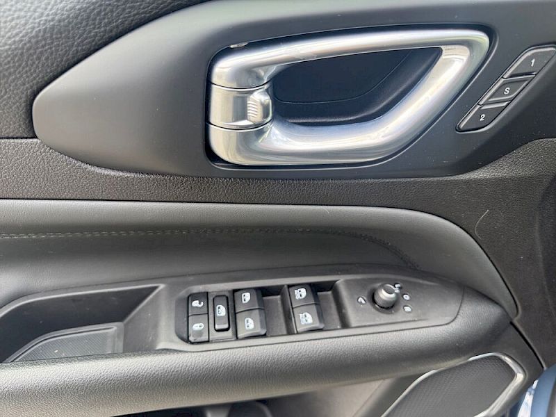 Jeep Compass 1,3 Summit Plug-In Hybrid 4xe