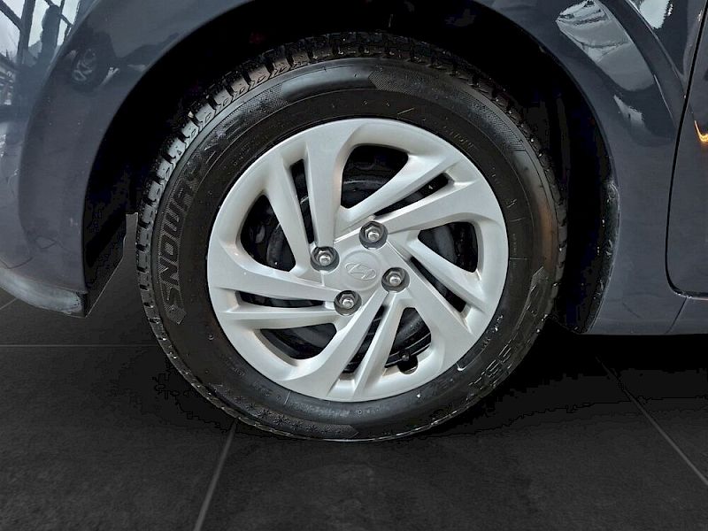 Hyundai i10 i Line Plus 1,0 MT