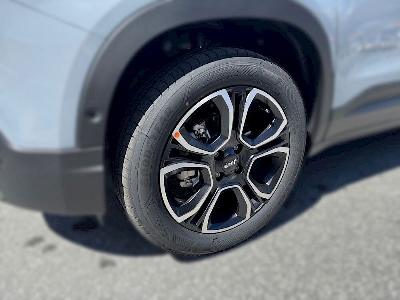 Jeep Avenger 1,2 e-Hybrid Summit