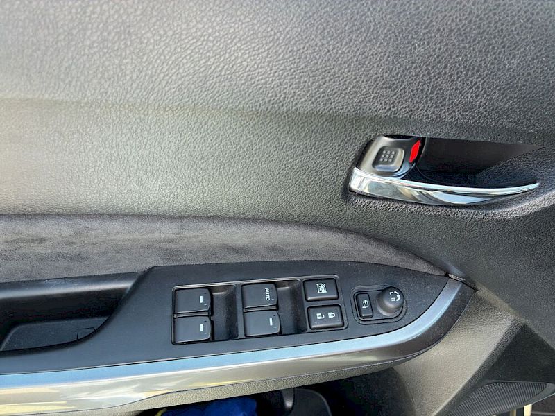 Suzuki Vitara 1,4 GL+ DITC Hybrid ALLGRIP flash