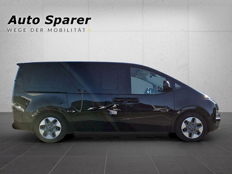 Hyundai Staria STARIA Trend Line 2,2 CRDi 4WD AT